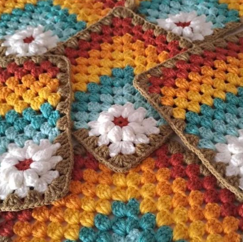 Mitered Flower Square Crochet  Free Pattern