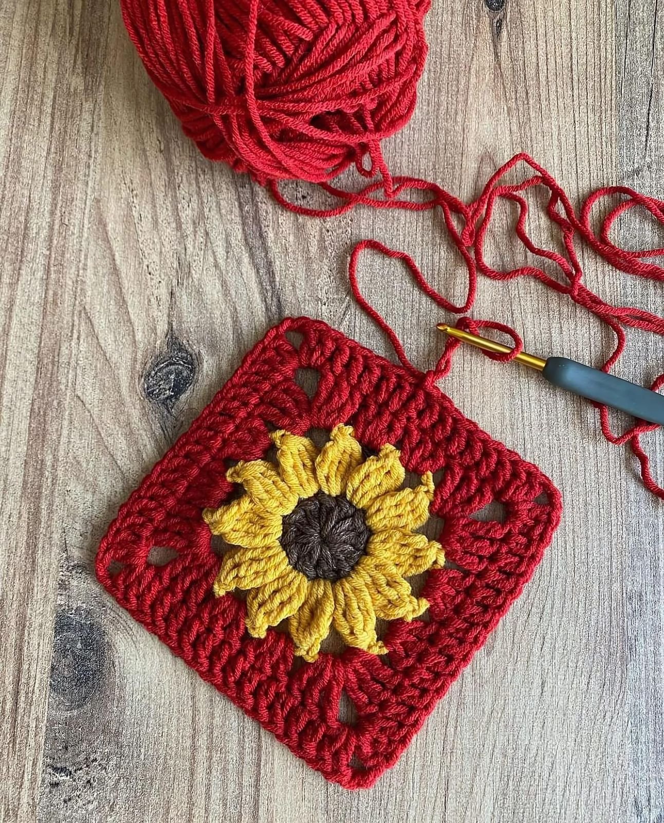 Daisy Square Crochet Pattern