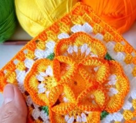 Yellow Flower Square Free Pattern
