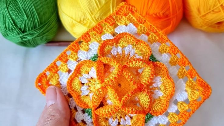 Yellow Flower Square Free Pattern
