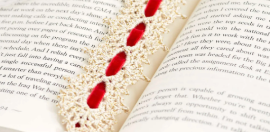 Crochet Golden Bookmark Pattern