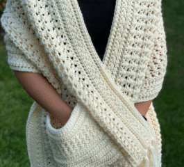 Star Sprinkled Pocket Shawl